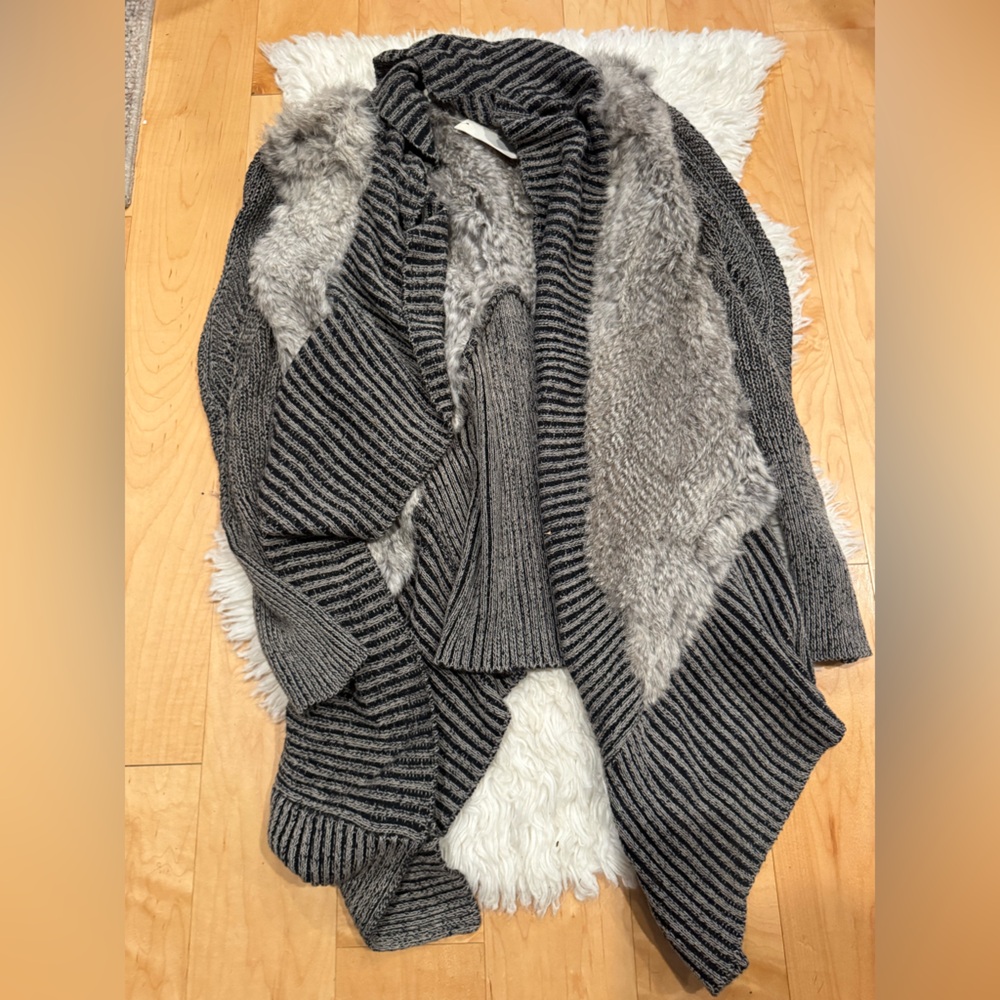 ARTELIER NICOLE MILLER NWT rabbit blanket fur Elegant Gray Women's Cardigan